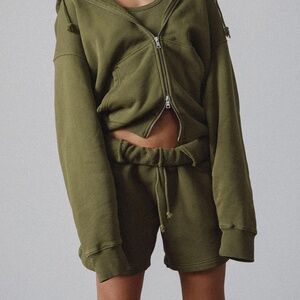 Elwood Core Sweatshorts Men Women Unisex Size S Vintage Pine Baggy Shorts NWT